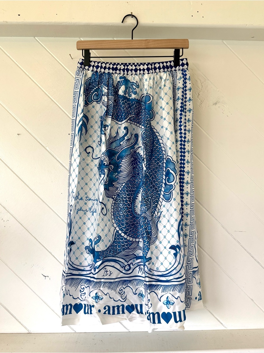 Me369 blue & white dragon skirt